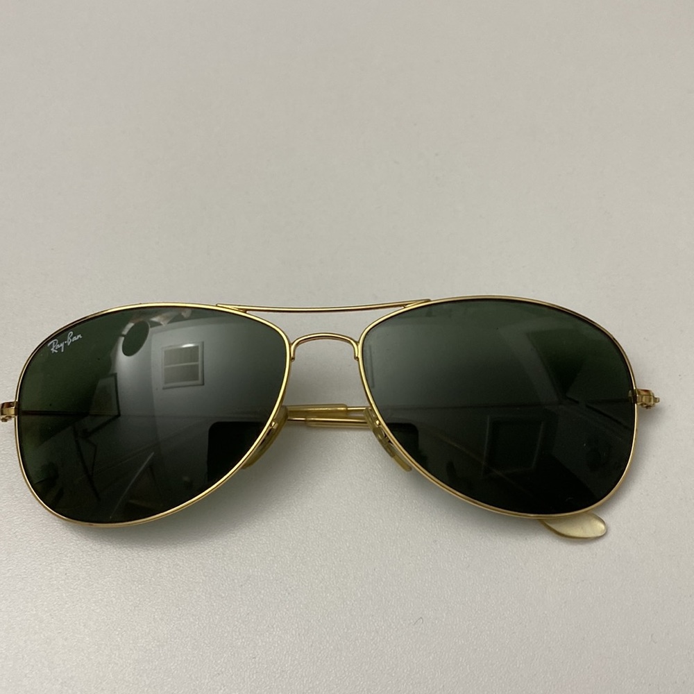 Ray-ban aviator “cockpit” sunglasses gently used with case